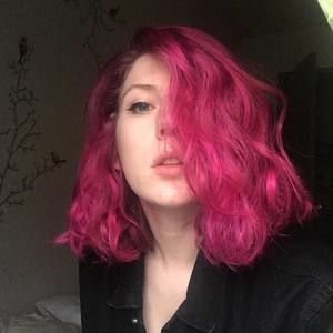 Meet your Posher, Caroline